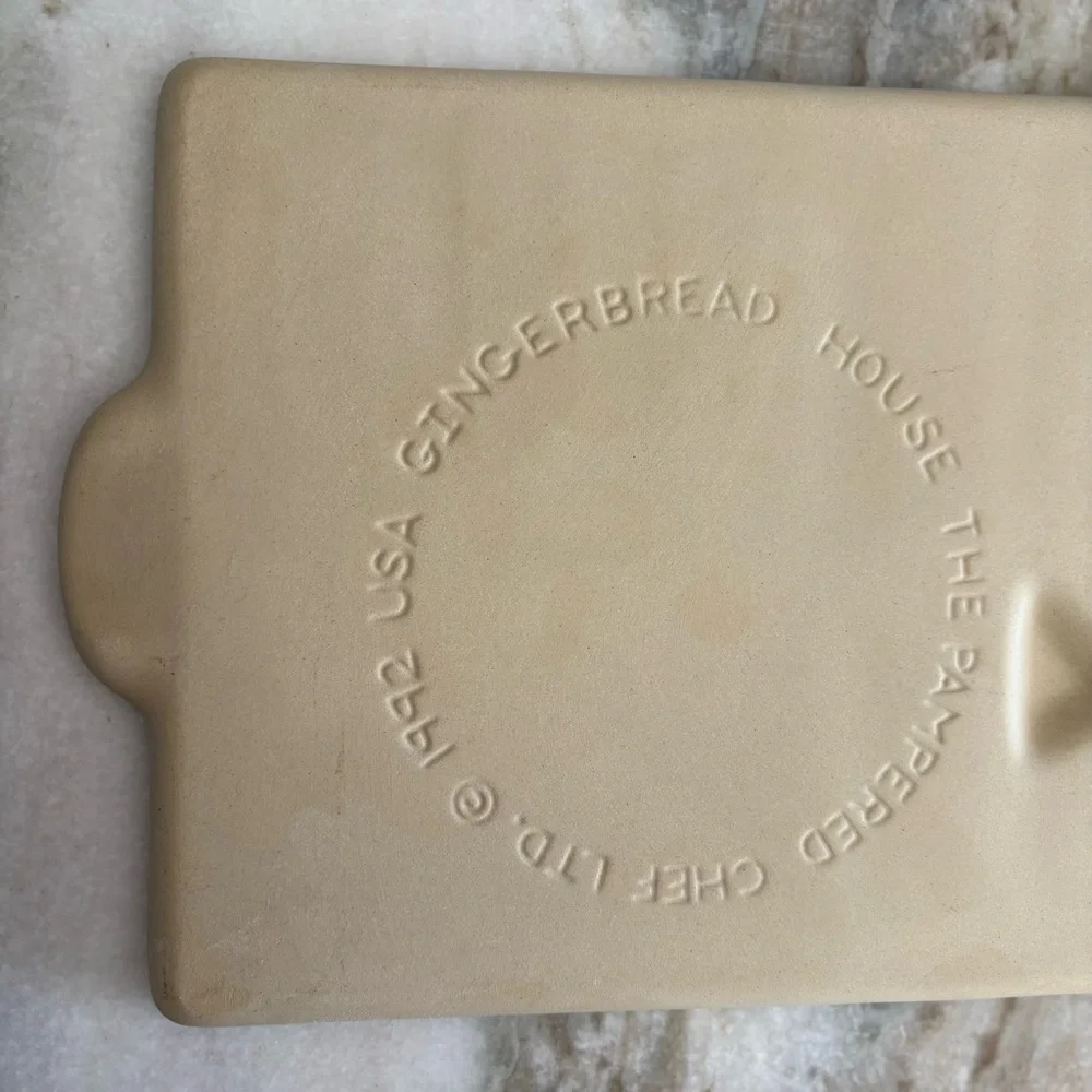 Vintage 1992 Stoneware Pampered Chef Gingerbread House baking pan mold kit new
